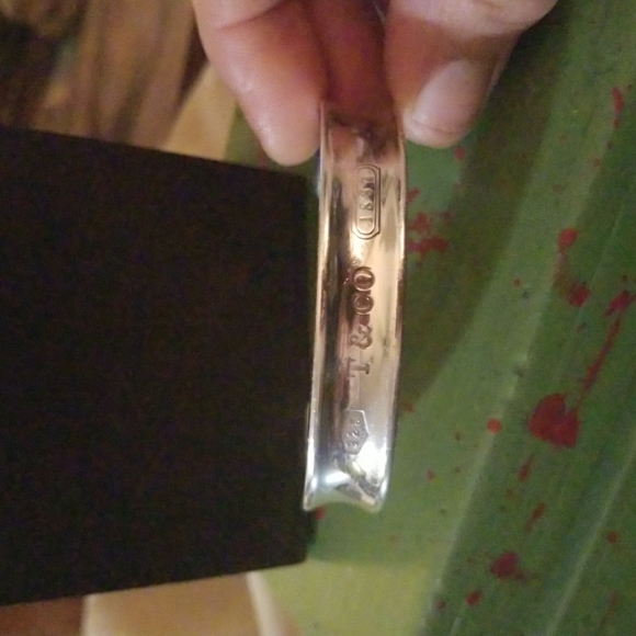 Tiffany @ Co. Return to Tiffany Silver Cuff Bracelet. - Picture 3 of 4
